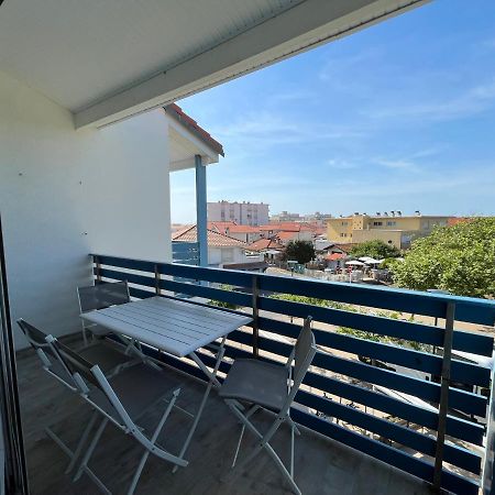 Appartamento Place centrale - 5 min à pied de la plage Biscarrosse-Plage Esterno foto